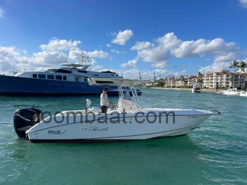 Boston Whaler Outrage 27 Spesifikasjoner og anmeldelser